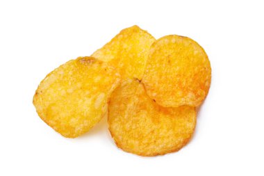 Patates cipsi beyaz arkaplanda izole