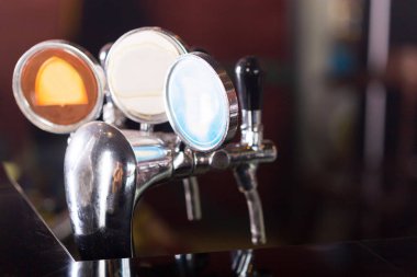 bira bar şık musluklar 