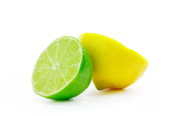 Calce Fresca Limone Isolato Sfondo Bianco — Foto Stock