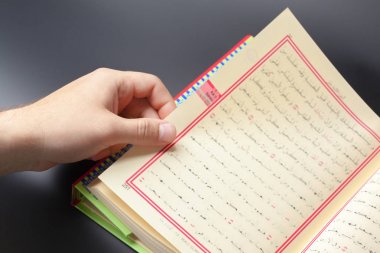 Kuran - Müslümanların kutsal kitabı