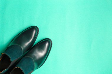 Deri erkek ayakkabı yakın çekim