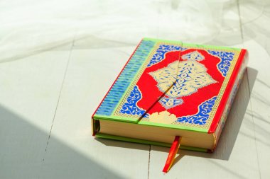 Kuran - Müslümanların kutsal kitabı