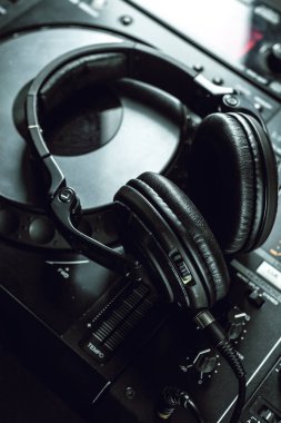 DJ ekipmanları yakın çekim studio