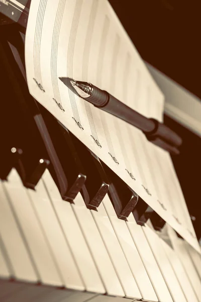 Notes Musique Sur Les Touches Piano — Photo