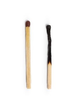 Beyaz arka plan üzerinde izole maçlar. Closeup çekim.