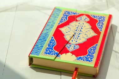 Kuran - Müslümanların kutsal kitabı