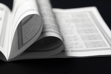 Kuran - Müslümanların kutsal kitabı