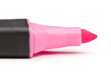 Beyaz üzerine renkli kalem yakın plan. yaratıcı fotoğraf