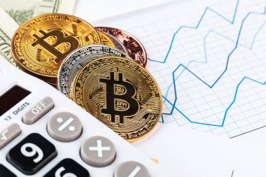 Bitcoin, çizelge ve dolar. Finans ticareti. yaratıcı fotoğraf.