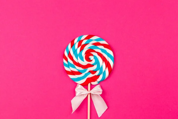 Colorful lollipop Flat lay Minimal concept. Creative photo. — Stock Photo, Image