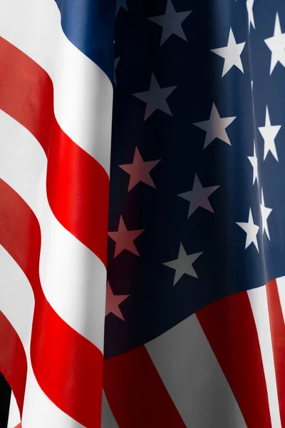아름답게 흔들 리는 별 과 줄무늬가 있는 미국 국기 — 스톡 사진