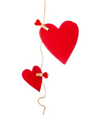 Kağıt kalpler beyaz arkaplan yaratıcı fotoğraf izole.