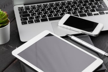 Bilgisayarı dijital tablet ve akıllı telefonla aç