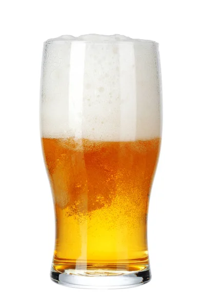 Vaso de cerveza aislado sobre fondo blanco — Foto de Stock