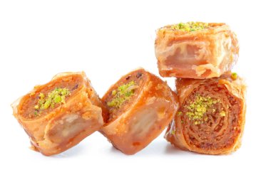 Türk Ramazan Tatlısı Baklava beyazı izole etti