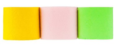 Tuvalet kağıdı beyaz arka planda izole edilmiş. Kapat..