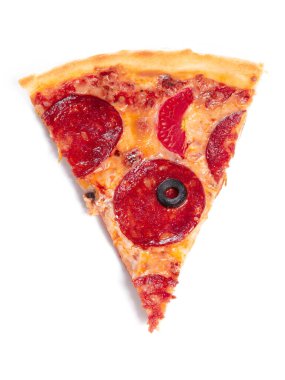 Lezzetli pizza, sebze ve fesleğen, beyaz üzerine izole edilmiş.