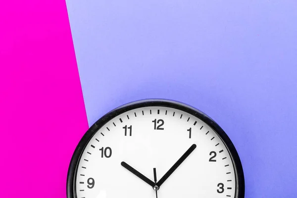Wall Clock on color background. Close up. — Stock Photo, Image