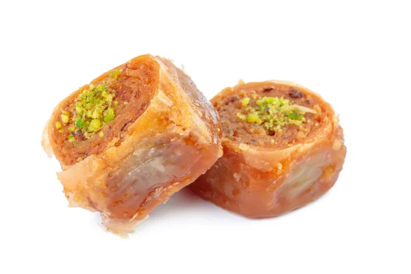 Турецкий Рамадан Десерт Баклава изолирован на белом — стоковое фото