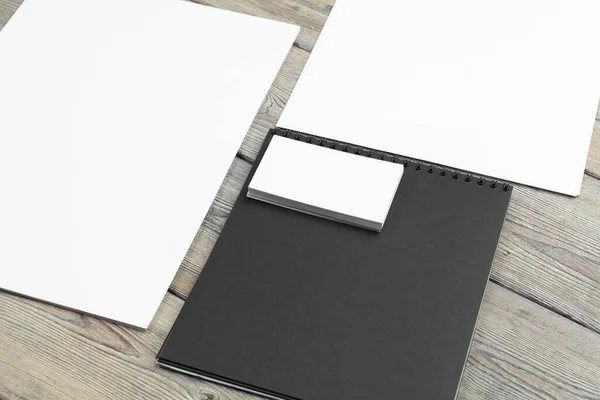 Papel timbrado e design de identidade mockup de perto — Fotografia de Stock