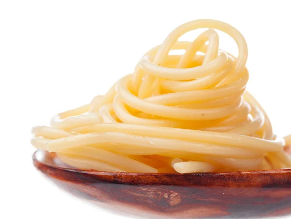 Tigela de espaguete isolada sobre fundo branco — Fotografia de Stock