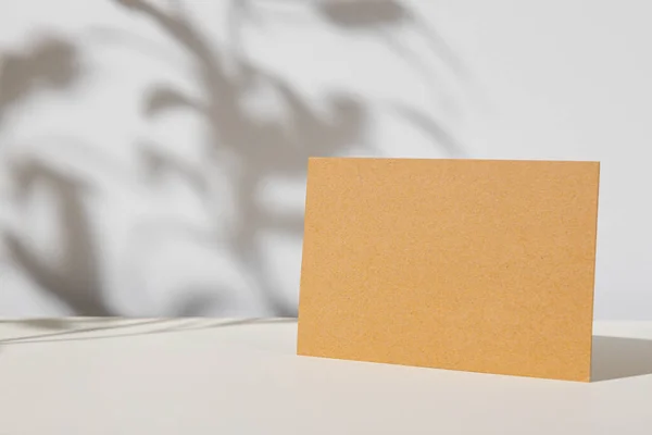 Pedaço de papel com espaço de cópia para o seu design — Fotografia de Stock