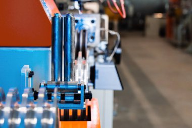 Kablo üretimi. Kablo makarasını kapat.