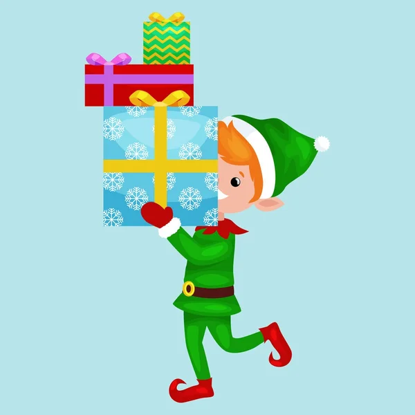 Boże Narodzenie elf na białym tle stosu prezentów w polu w zielonym ubranku z asystentem Santa Claus, chłopiec pomocnik trzyma dla szczęśliwego nowego roku — Wektor stockowy