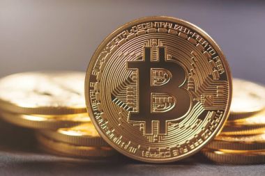 Altın Bitcoins. Yeni sanal para.