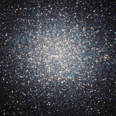 Küresel küme Omega Centauri Erboğa takımyıldızı