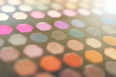 Güzellik Blog. Renkli göz farı yapmak kadar paleti.