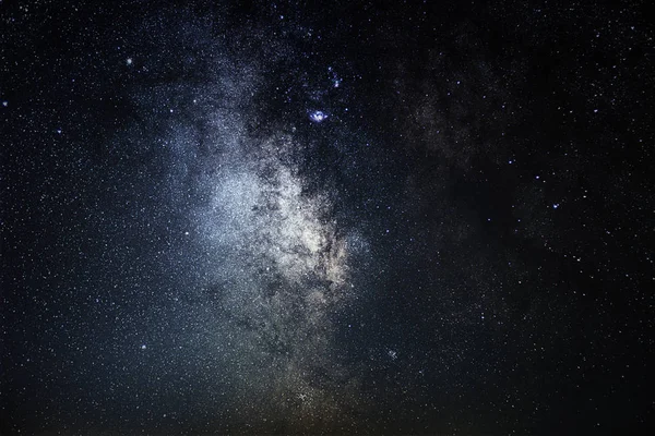 Milchstraße Galaxie Hintergrund Nahaufnahme der Milchstraße. Langzeitbelichtungsfoto. — Stockfoto