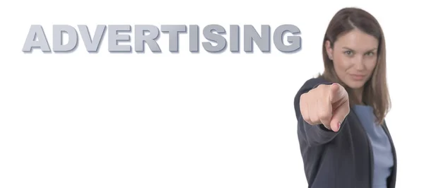 Affärskvinna som pekar texten reklam affärsidé. — Stockfoto