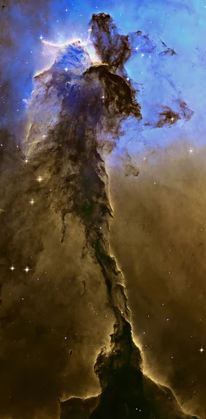 La Nebulosa del Águila. La torre que se eleva . — Foto de Stock