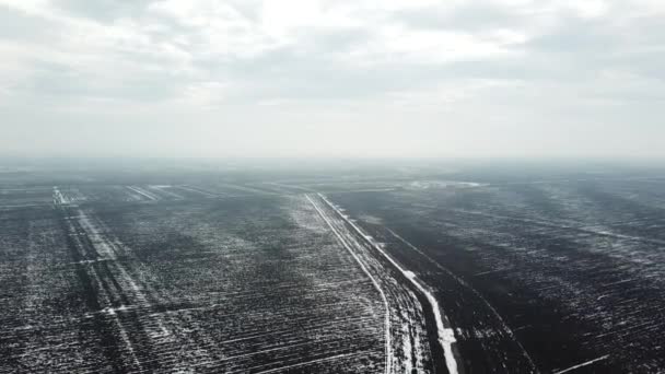 Vista Superior Los Campos Agrícolas Cubiertos Nieve Primavera Temprana — Vídeo de stock