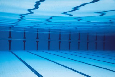 Su altı Boş Yüzme Havuzu. 