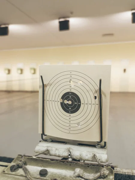 Alcance de tiro de arma de ar, Alcance de tiro de prática Alvo — Fotografia de Stock