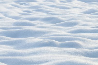 Derin kar, kış arkaplanını sürüklüyor