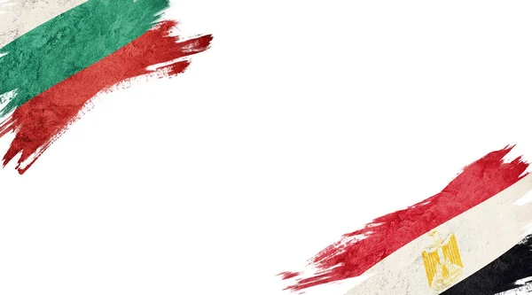 白い背景にブルガリアとエジプトの旗 — ストック写真