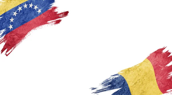 Banderas de Venezuela y Rumanía sobre fondo blanco — Foto de Stock