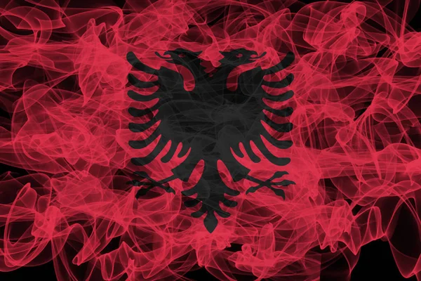 Albânia Bandeira de fumaça no fundo preto, bandeira da Albânia — Fotografia de Stock