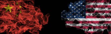 Siyah arka planda Çin ve Usa bayrakları, Usa Smoke F 'e karşı Çin