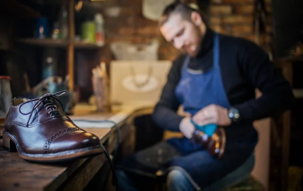 Fabricantes Calzado Masculino Que Trabajan — Foto de Stock