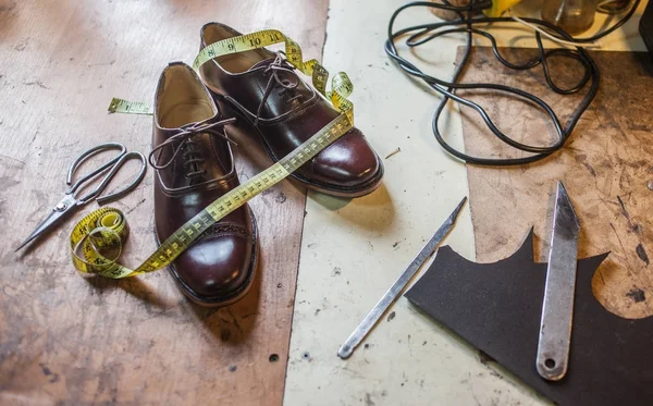 Ayakkabı yapımı. Ayrıntılı görünüm