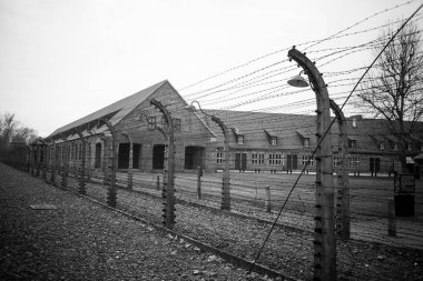 Auschwitz, Polonya - 25 Kasım 2019. Auschwitz toplama kampının bir parçası.