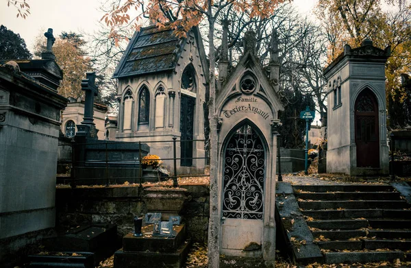 Parijs Frankrijk November 2019 Graven Crypten Begraafplaats Pere Lachaise — Stockfoto