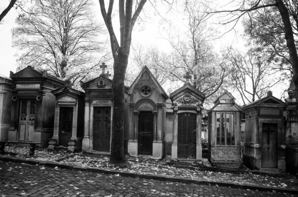 Paris France November 2019 Graves Crypts Pere Lachaise Cemetery — Stock Photo, Image