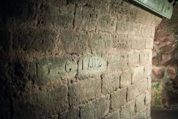 Черепа Кости Paris Catacombs France — стоковое фото