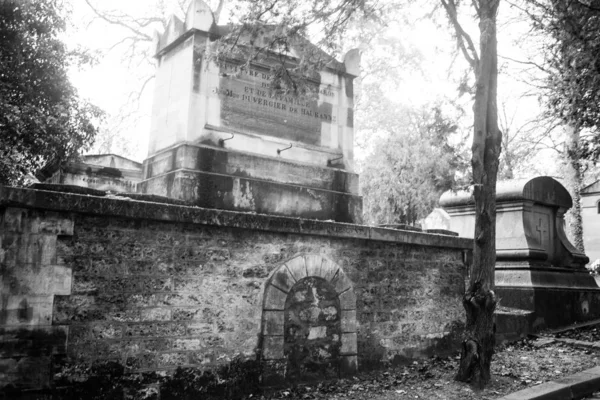 Paris France November 2019 Graves Crypts Pere Lachaise Cemetery — стокове фото