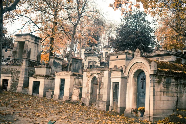 Paryż Francja Listopada 2019 Groby Krypty Cmentarzu Pere Lachaise — Zdjęcie stockowe